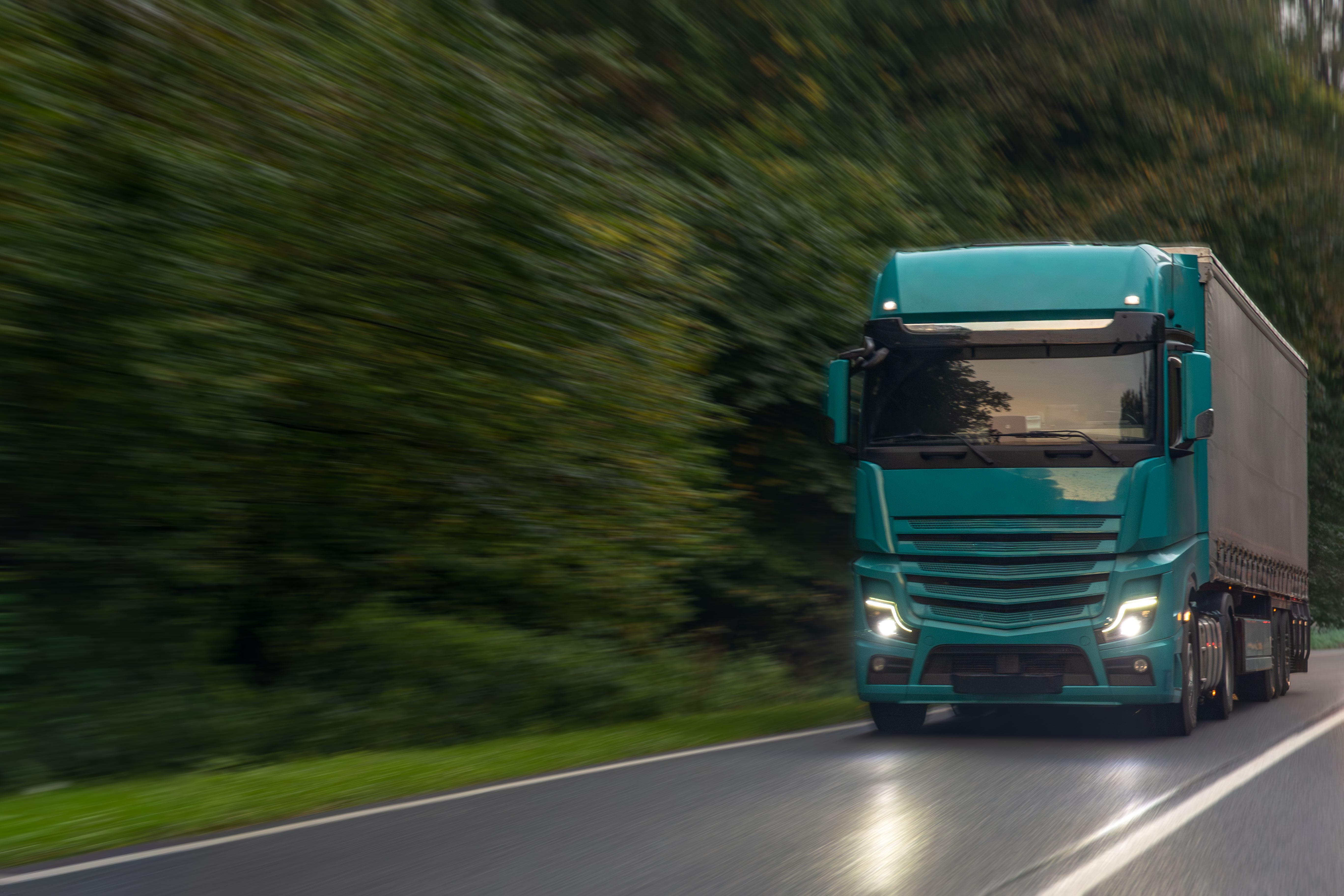 Camion sur route � permis poids lourds