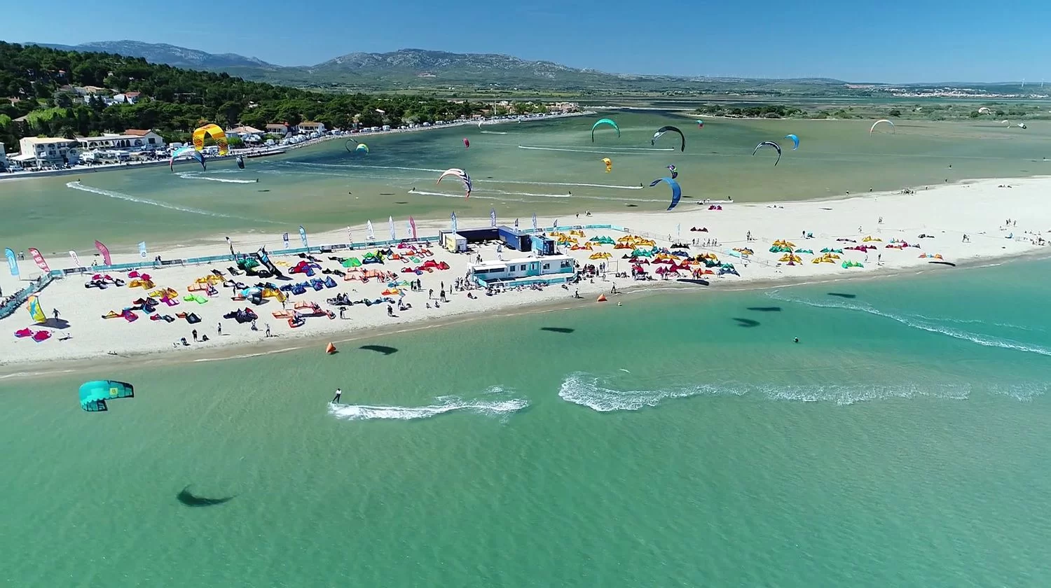 Leucate � plage et falaises